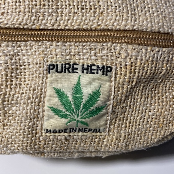 Pure Hemp Fanny Pack Made in Nepal - Picture 3 of 10